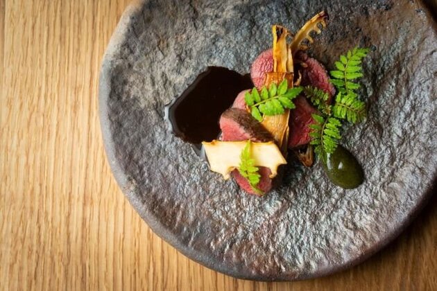 西湖畔に佇む「Restaurant SAI 燊」特別午餐会とセブンシダーズワイナリー