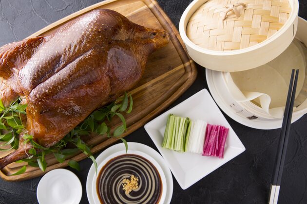 ヒルトン東京 中国料理「王朝」 乾杯ドリンク付き!100品 中国料理オーダー式食べ放題!「王朝の味覚」