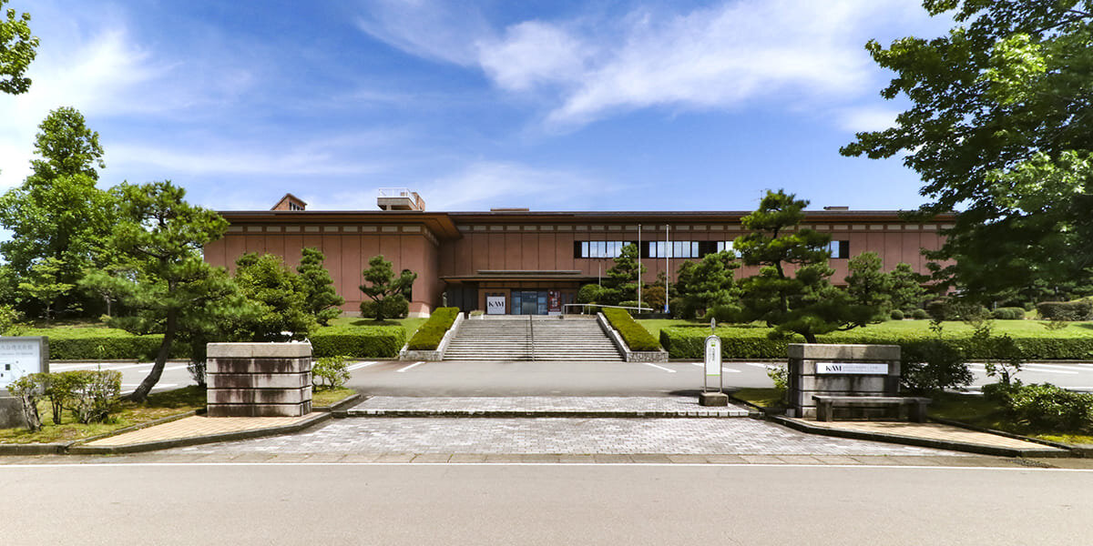 1111114823_KAM能美市九谷焼美術館 五彩館.jpg