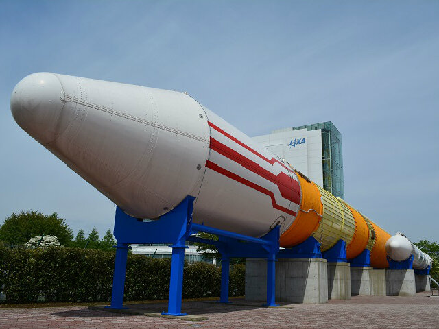 ①JAXA筑波宇宙センター　画像提供：JAXA.jpg