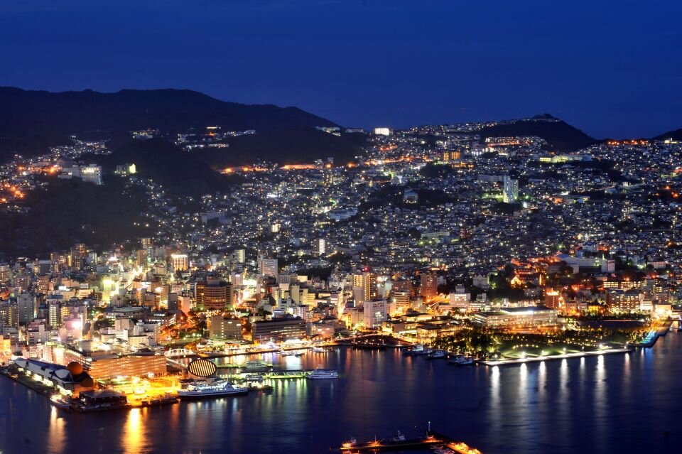 「s写真提供：（一社）長崎県観光連盟」のクレジット表示 稲佐山からの夜景5JPG (1).jpg