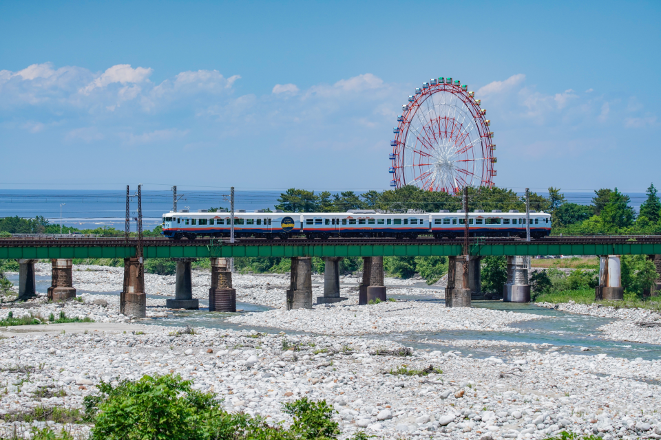 s960走行シーン　観覧車.png